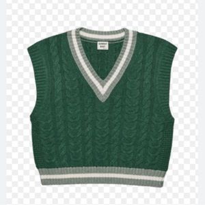 Aritzia Sunday best Winston cropped sweater vest